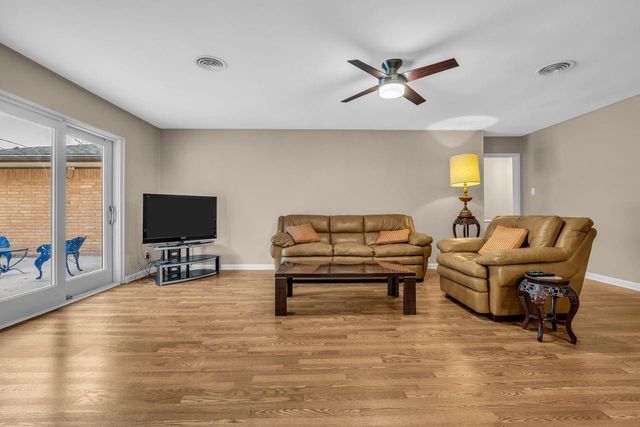 5734 Sanford Road, Houston, TX 77096