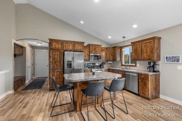 5885 Farmview Drive, Allendale Twp, MI 49401