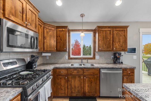 5885 Farmview Drive, Allendale Twp, MI 49401