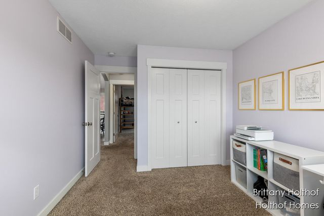 5885 Farmview Drive, Allendale Twp, MI 49401