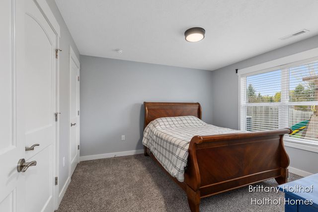 5885 Farmview Drive, Allendale Twp, MI 49401