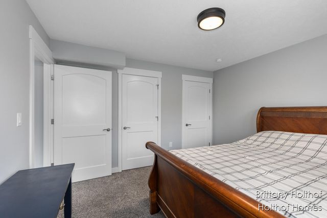 5885 Farmview Drive, Allendale Twp, MI 49401