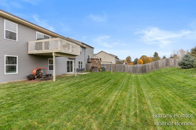 5885 Farmview Drive, Allendale Twp, MI 49401