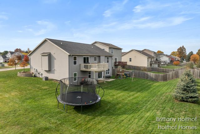 5885 Farmview Drive, Allendale Twp, MI 49401