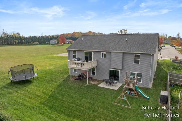 5885 Farmview Drive, Allendale Twp, MI 49401