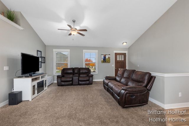 5885 Farmview Drive, Allendale Twp, MI 49401