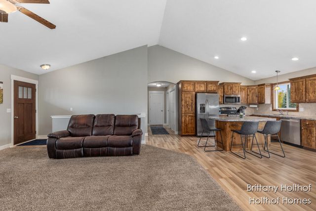 5885 Farmview Drive, Allendale Twp, MI 49401