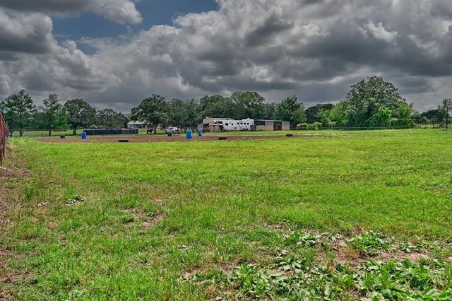 4057 W Highway 21, Paige, TX 78659