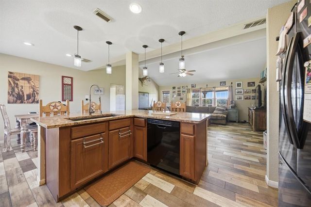 4057 W Highway 21, Paige, TX 78659