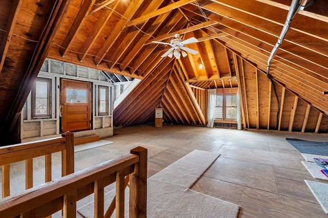 118 Sanders Ave, Lowell, MA 01851