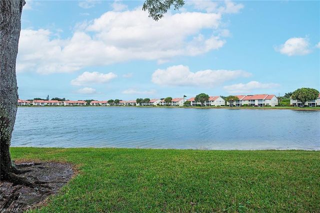 7800 Emerald CIR # B102, Naples, FL 34109