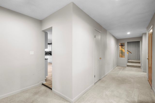5 Birch Hill Drive, Nashua, NH 03063