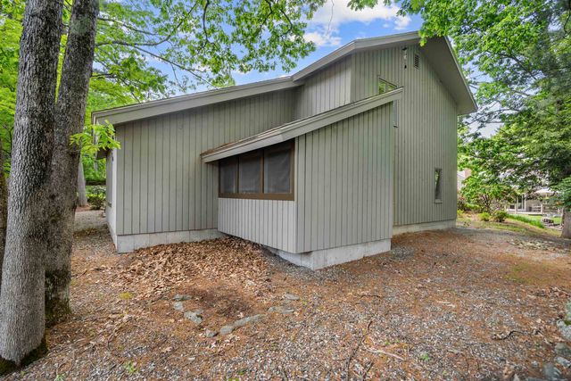 5 Birch Hill Drive, Nashua, NH 03063