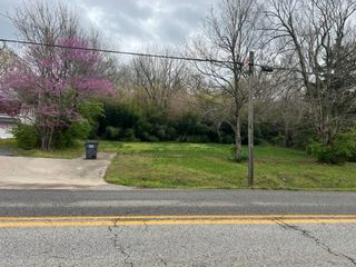 582 N Mission Boulevard, Fayetteville, AR 72701