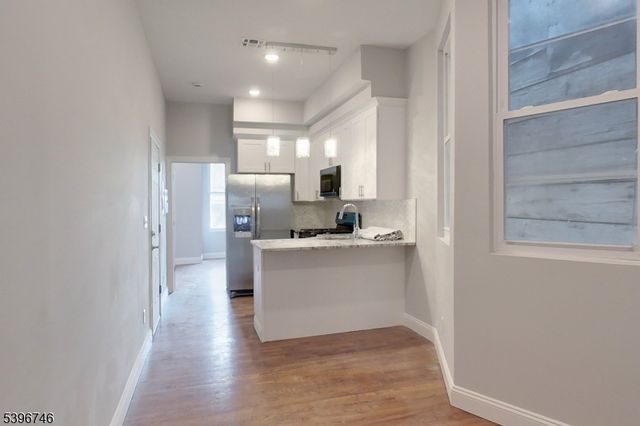 130 45Th St 3, Union City, NJ 07087