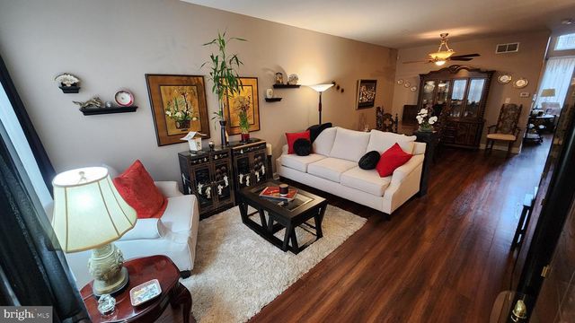 168 PENNSBURY LN, Deptford, NJ 08096