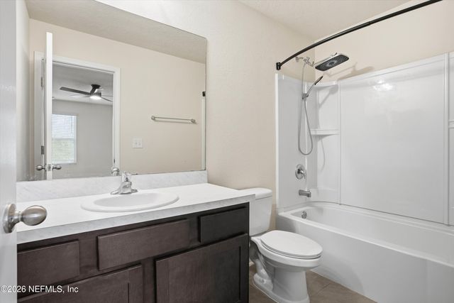 377 ARALIA Lane, Jacksonville, FL 32216