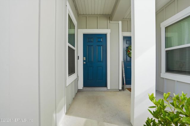 377 ARALIA Lane, Jacksonville, FL 32216