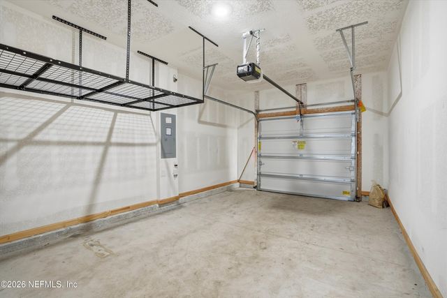 377 ARALIA Lane, Jacksonville, FL 32216