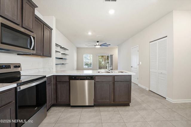 377 ARALIA Lane, Jacksonville, FL 32216