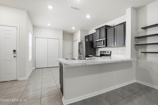 377 ARALIA Lane, Jacksonville, FL 32216