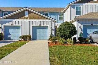 377 ARALIA Lane, Jacksonville, FL 32216