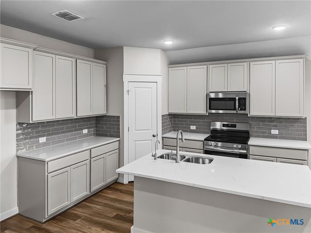 916 Gray Cloud Drive, New Braunfels, TX 78130