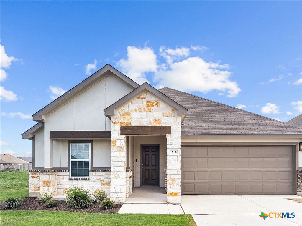 916 Gray Cloud Drive, New Braunfels, TX 78130