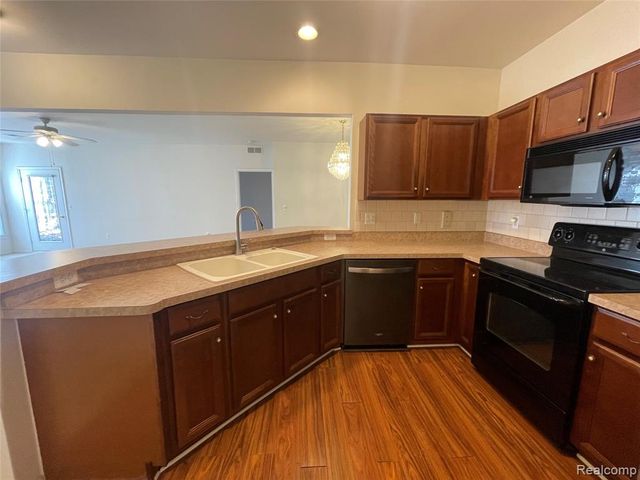 44272 Princeton Drive 159, Clinton Township, MI 48038