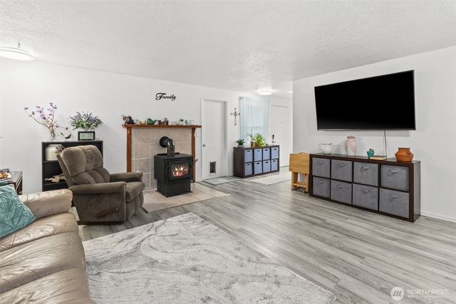 16716 16th Avenue Court E, Spanaway, WA 98387