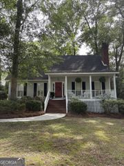 325 Regency Circle, Dublin, GA 31021