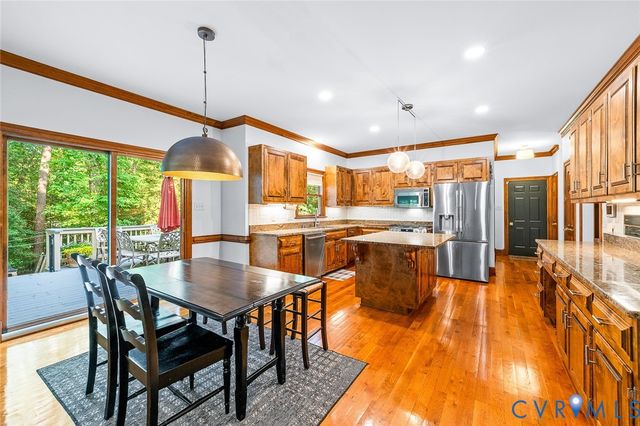 9301 Owl Trace Ct, Chesterfield, VA 23838