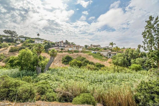 Trenton Avenue, San Diego, CA 92117