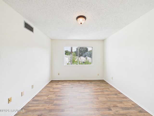 200 High Meadows Boulevard G1, Lafayette, LA 70507