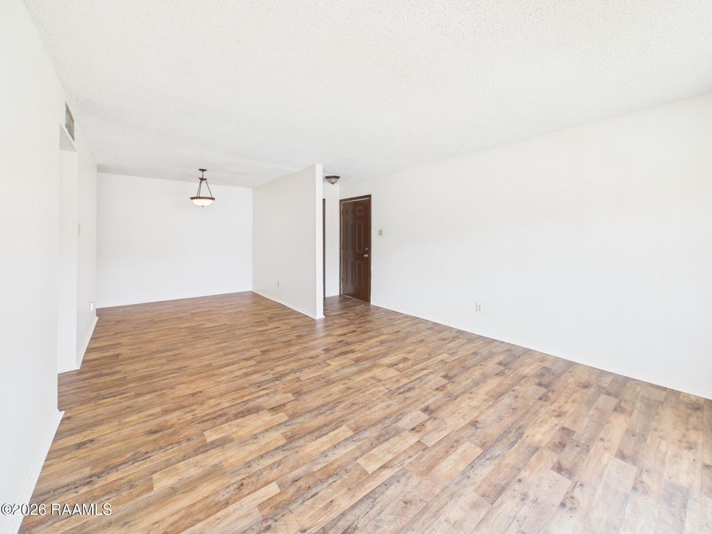 200 High Meadows Boulevard G1, Lafayette, LA 70507