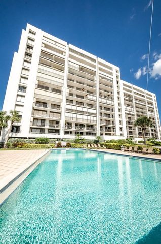 1460 GULF BOULEVARD 506, Clearwater, FL 33767