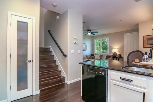 304 Dante Cir, Roseville, CA 95678