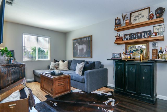 304 Dante Cir, Roseville, CA 95678