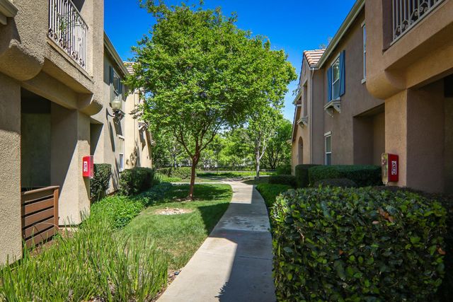 304 Dante Cir, Roseville, CA 95678