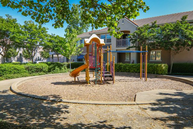 304 Dante Cir, Roseville, CA 95678