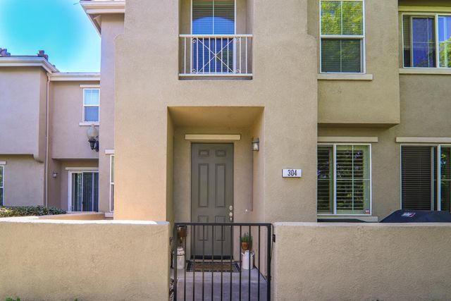 304 Dante Cir, Roseville, CA 95678