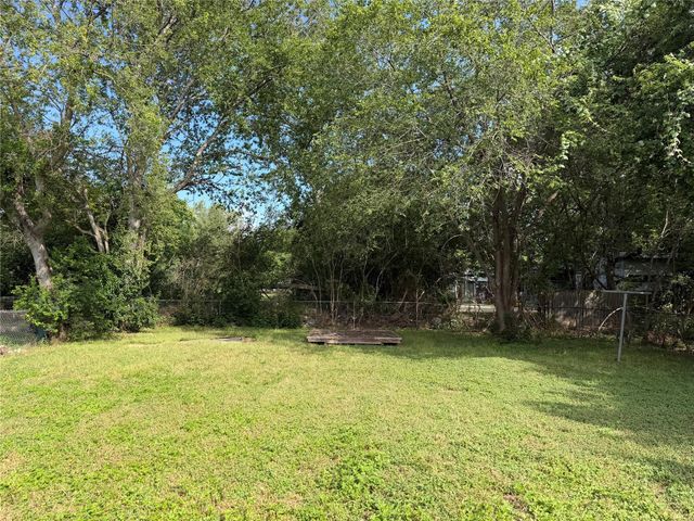 1060 Gardner, Austin, TX 78721