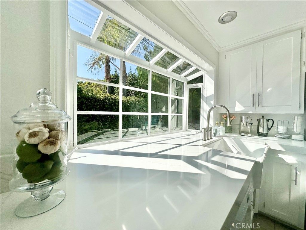 26261 Veva Way, Calabasas, CA 91302 — photo 4