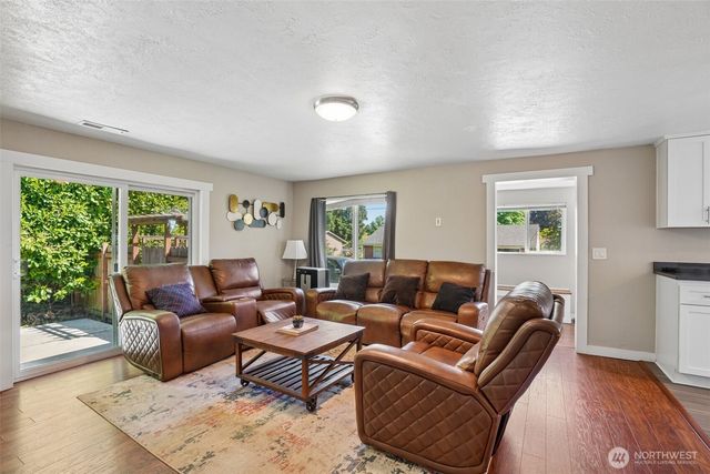 9810 NE 3rd Street, Vancouver, WA 98664