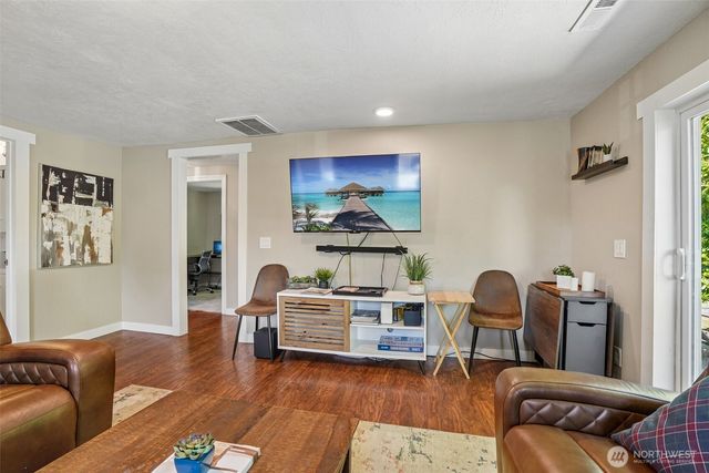 9810 NE 3rd Street, Vancouver, WA 98664