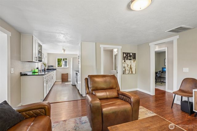 9810 NE 3rd Street, Vancouver, WA 98664