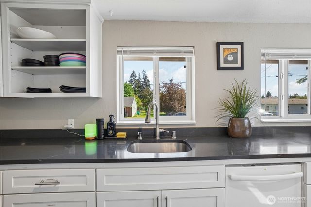 9810 NE 3rd Street, Vancouver, WA 98664