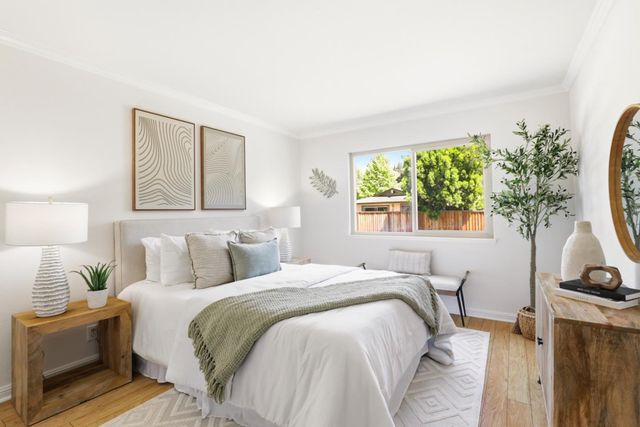 100 E Middlefield Road 3B, Mountain View, CA 94043