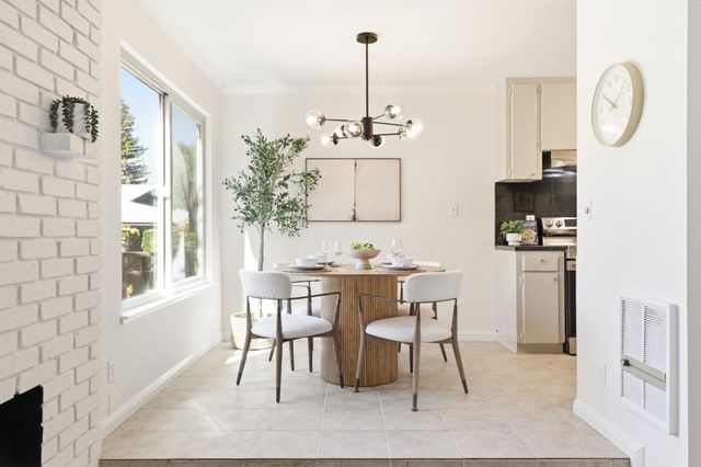 100 E Middlefield Road 3B, Mountain View, CA 94043