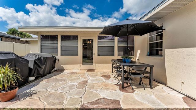 1743 WILSHIRE COURT, Lakeland, FL 33809